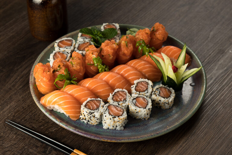 comida japonesa 768x512